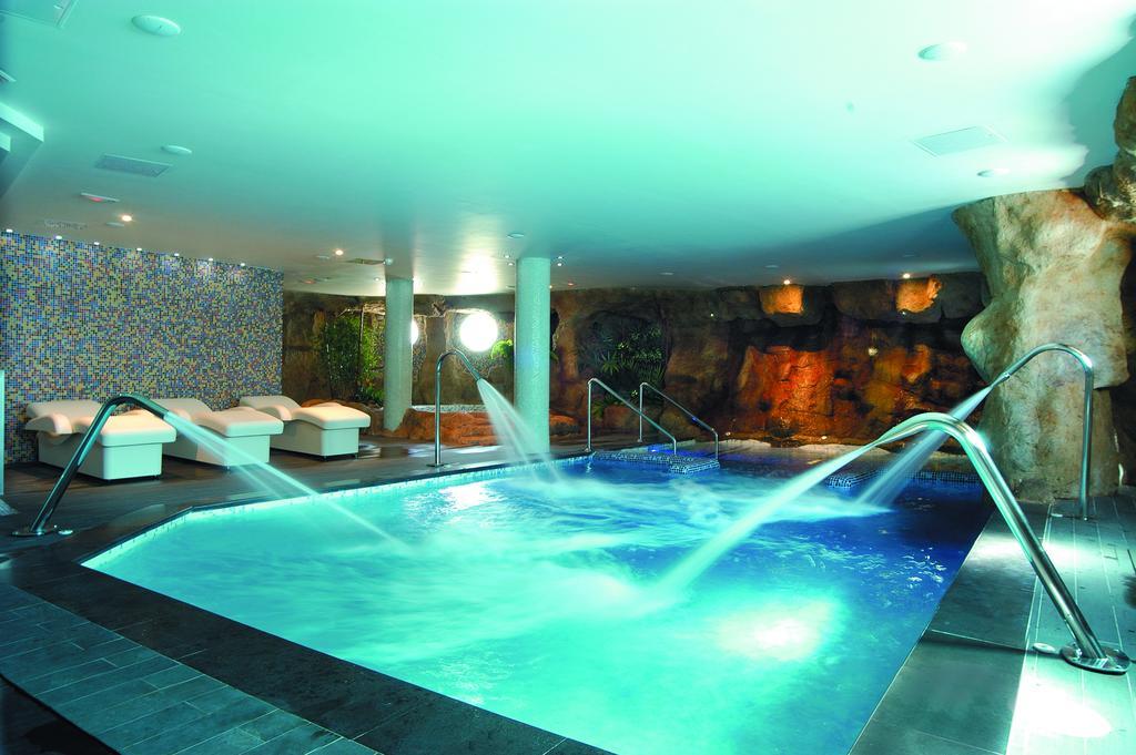 Evenia Olympic Suites Lloret de Mar Exterior photo